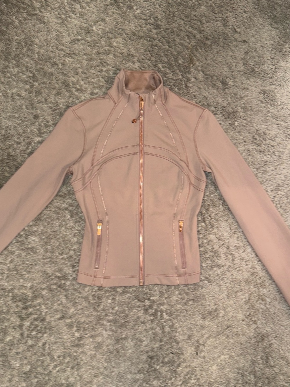 Lululemon cropped Nulu Define Jacket w/rose gold zipper - Picture 2 of 4
